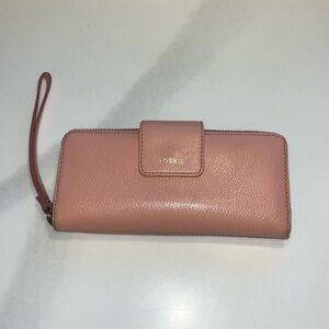FOSSIL wristlet/wallet, pink leather